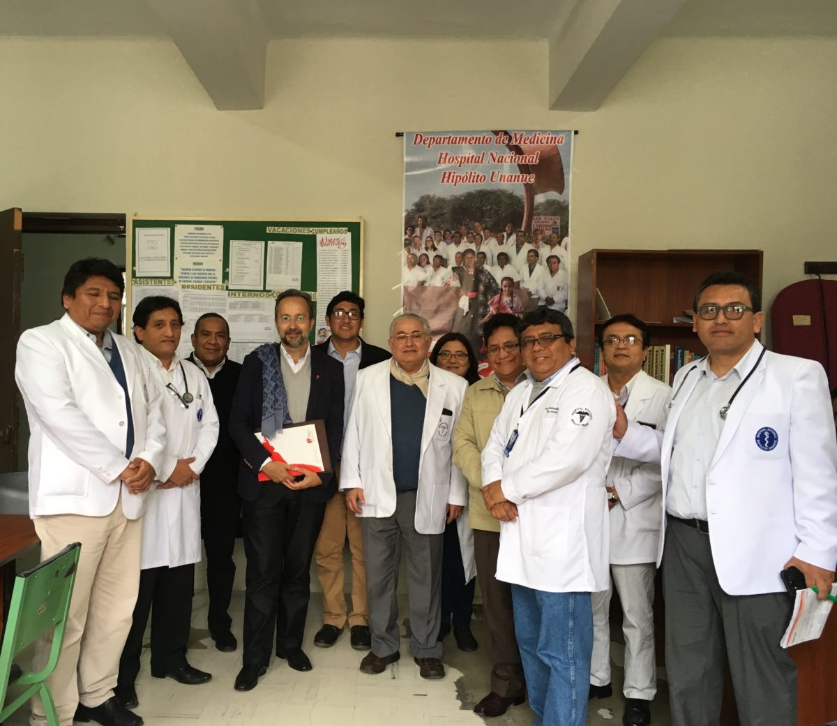 José Carlos Bermejo en Hospital Hipólito Unanue. Lima