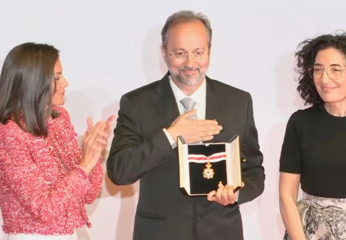 Medalla de Oro Cruz Roja