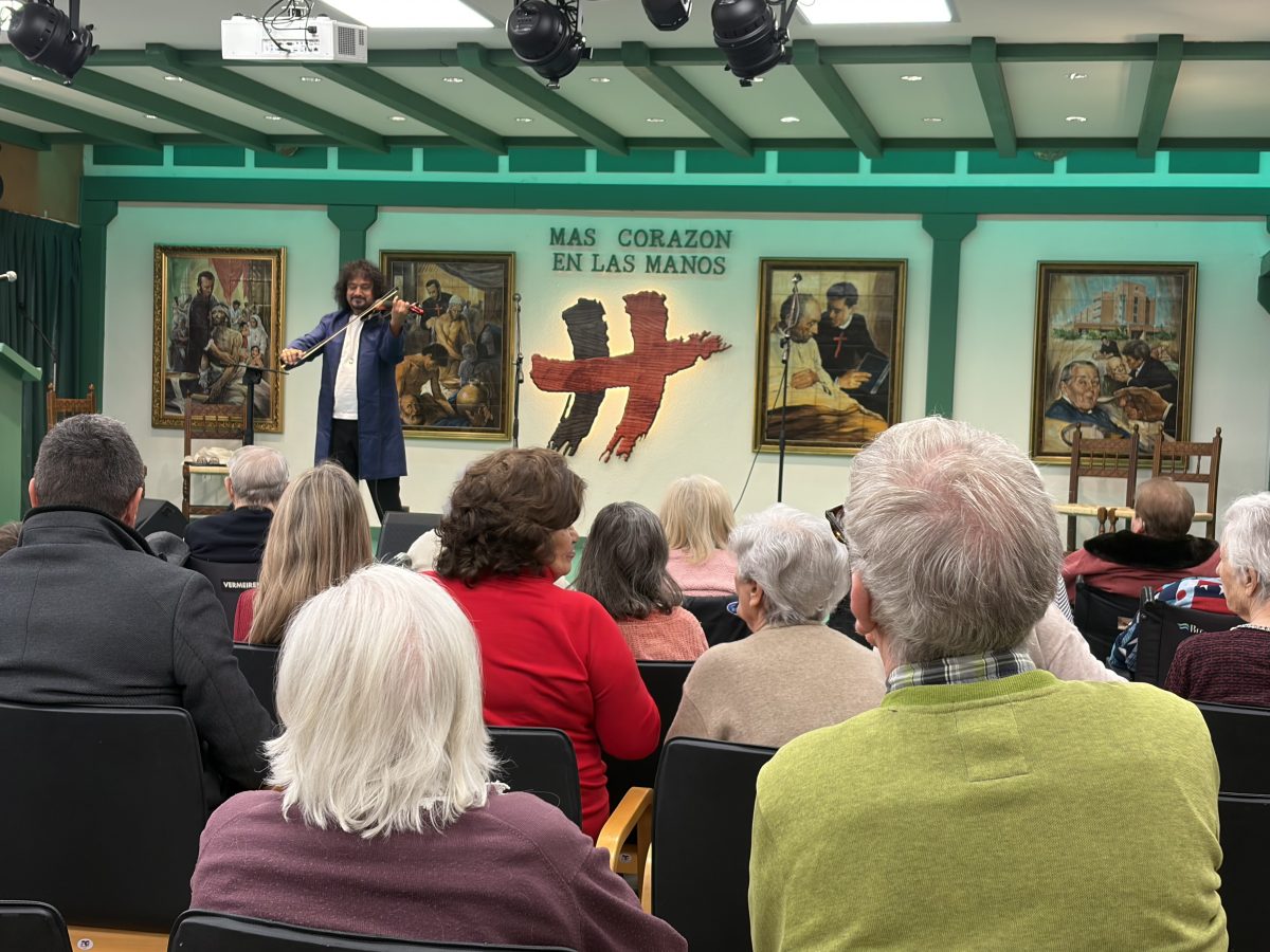 Manoj George en San Camilo