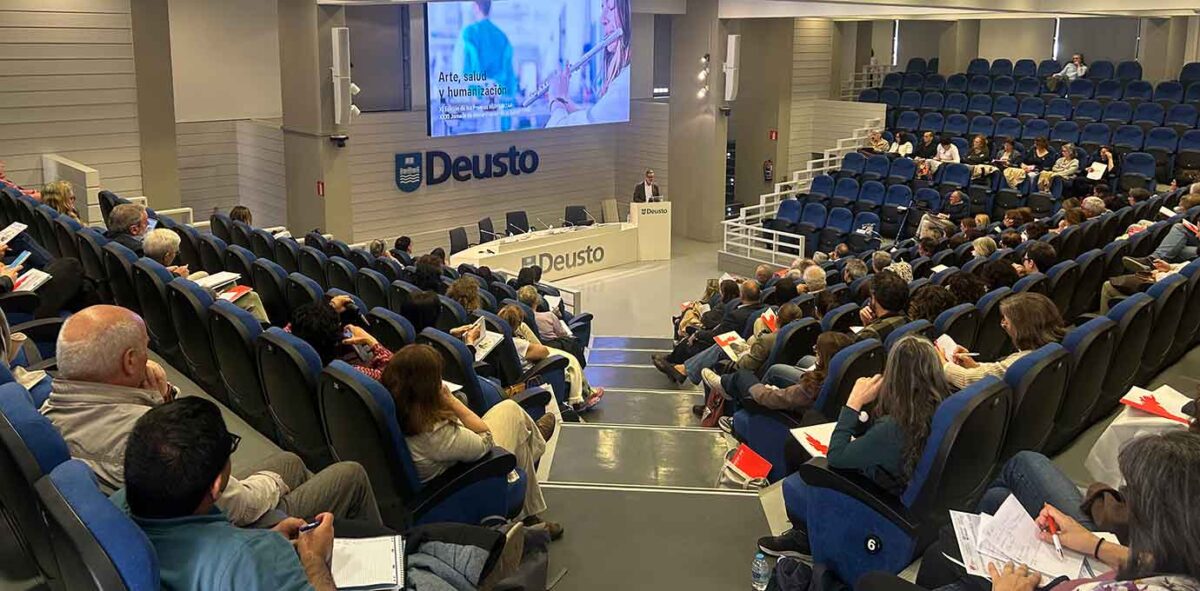El arte de cuidar protagoniza la Jornada de Humanización en Deusto